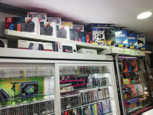 La Tienda De Videojuegos. Servicio Técnico - Compra Venta consolas - Retro.