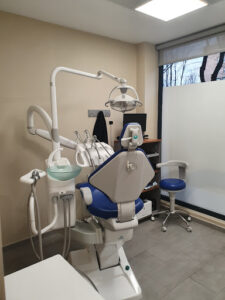 Clínica Dental Adeslas