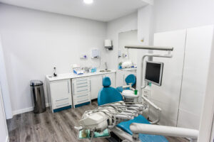 CLÍNICA DENTAL Móstoles - Doria Medina - IMPLANTOLOGÍA DENTAL