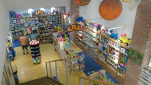 Dideco Arzobispo Cos Tienda de Juguetes y libros