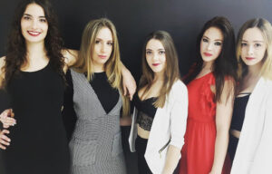 FAMA Agency Academy - Agencia y escuela de azafatas y modelos