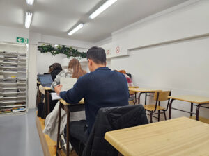 ACADEMIA SELECTIVIDAD - ESO - CURSO ACCESO UNIVERSIDAD MAYORES DE 25 - PCE -UNED ASSIS - NUEVO FUTURO