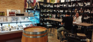 Ven y Vino