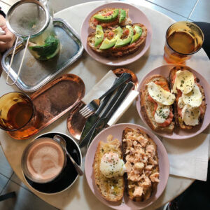 Plántate: Better Coffee & Brunch