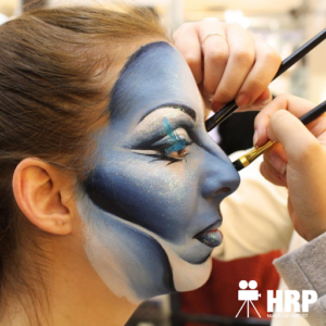 ESCUELA DE MAQUILLAJE PROFESIONAL, POSTICERIA, CARACTERIZACION Y FX HARPO