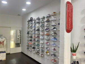 JEFA SNEAKERS Tienda de zapatillas exclusivas en Madrid