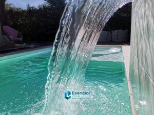 Esencial Pool