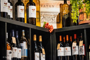 Ven y Vino