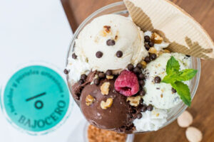 BAJOCERO, HELADOS Y PASTELES ARTESANOS