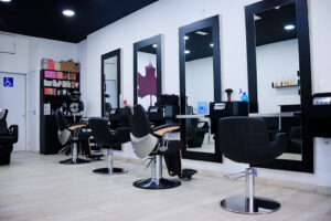Pelos Y Mechas Peluqueros