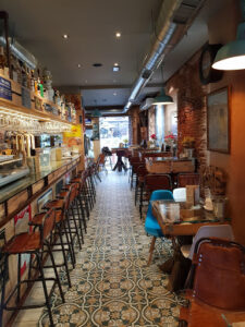 Los 60 Gastro Bar