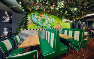COMIC PLANET. American Food & Drink