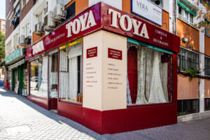 Toya Cortinas y Decoracion